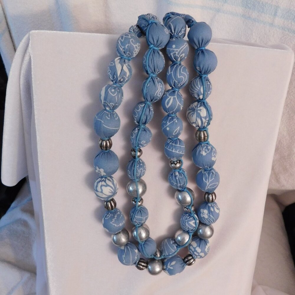 Ladies Coldwater Creek Blue & White Bandana Print Necklace